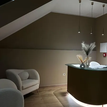 Urban Hotel